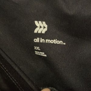 Capri length all in motion yoga pants XXL